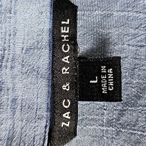 Zac & Rachel blouse size large periwinkle blue. Tab sleeves. - Picture 7 of 9